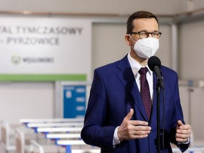 Koronawirus w Polsce. Rekord zakażeń, ale premier obiecuje, że nie będzie selekcjonowania pacjentów