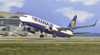 Ryanair: pandemia w odwrocie, oddawać podróże. Z paszportem covidowym polatamy bez ograniczeń?