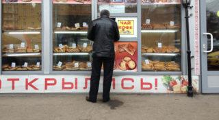 Rosyjska rzeczywistość po wprowadzeniu sankcji. Zamknięte sklepy, brak warzyw i poparcie dla wojny