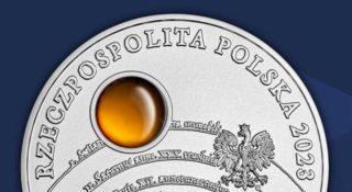 Polacy stworzyli przepiękną monetę. Prawdziwy bursztyn robi za słońce