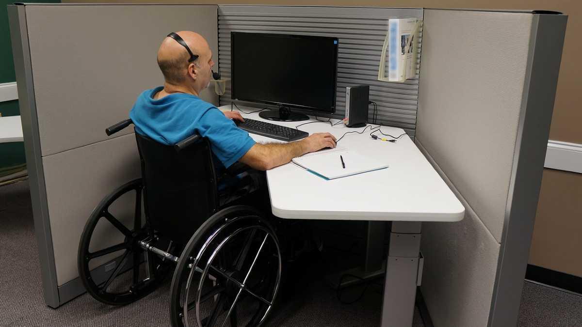 Niepełnosprawni na rynku pracy. Tylko nieliczni pracują