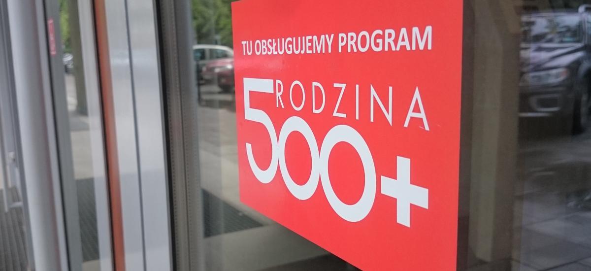 500+ nawet po podwyżce to porażka. Podwójne fiasko programu rodzinnego