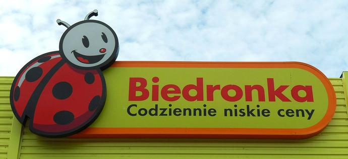 Ile sklepów ma w Polsce Biedronka? Sieć dochodzi do ściany