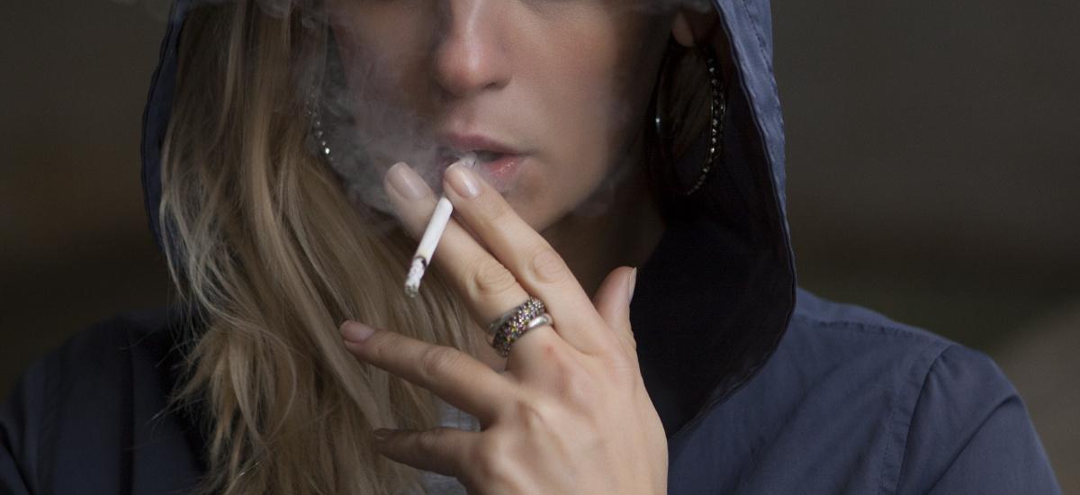 Palenie papierosów wyeliminowane w 11 lat. Wyciekł tajny plan brytyjskiego rządu
