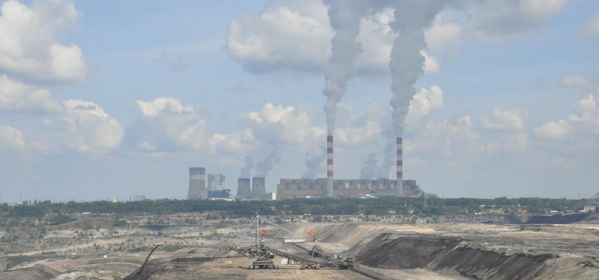 Energetyka węglowa. Aktywiści zożyli pozew, chcą zamknąć Elektrownię Bełchatów, największego emitenta CO2 w Europie