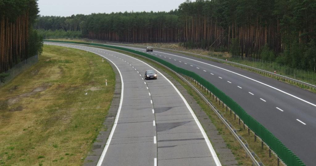 Budowa dróg w Polsce. Polska droga wstydu ma pierwszego wykonawcę