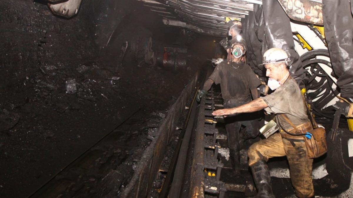 zarobki-górników-kopalnie