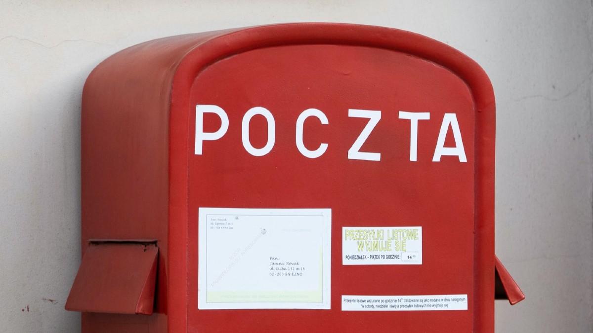 Wybory korespondencyjne. Poczta Polska żąda od samorządów naszych wrażliwych danych w pilku .txt