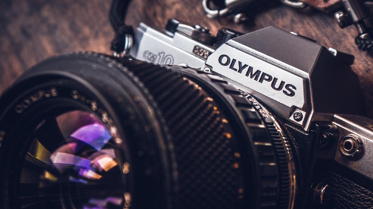 Olympus sprzedaje dział produkcji aparatów. To wszytsko wina smartfonów 