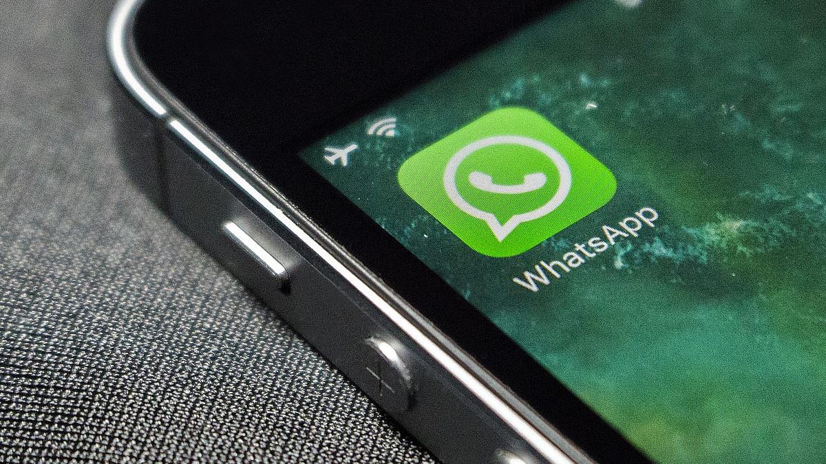 Płatności w WhatsAppie. Komunikator umożliwi przelew pieniędzy znajomym 