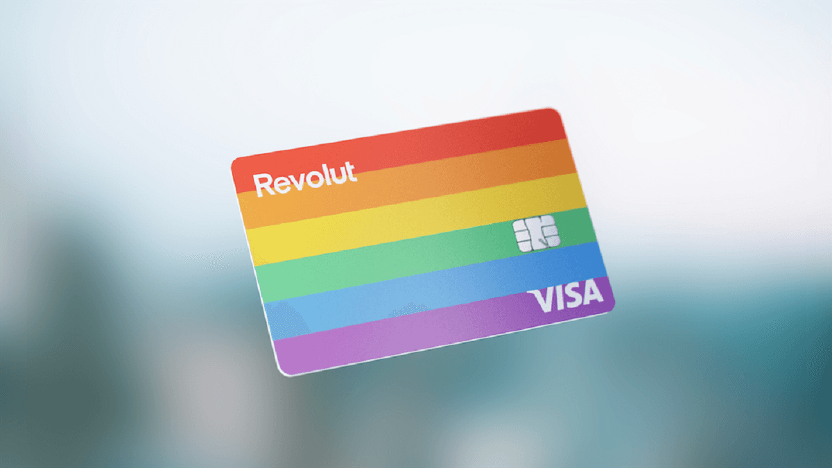 Wpłać 15 zł na LGBT i odbierz tęczową kartę Revoluta. Fintech świętuje Miesiąc Dumy