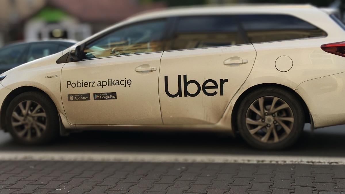 Przewóz osób. Uber ma spełniać przepisy i koniec. Taksówkarze interweniują u Morawieckiego