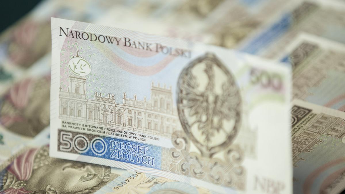 Banknot 1000 zł z wizerunkiem kobiety. Szef NBP odsłania karty 
