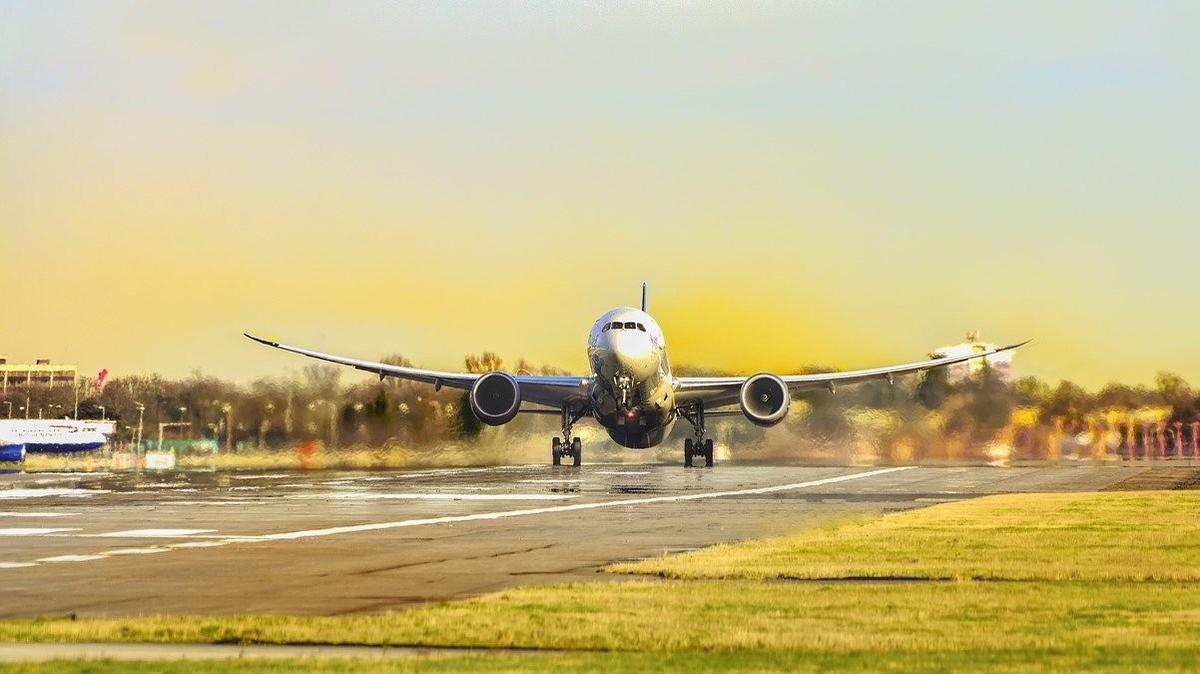Duża zagraniczna linia lotnicza chce latać z CPK! Takiego newsa się nie spodziewałem