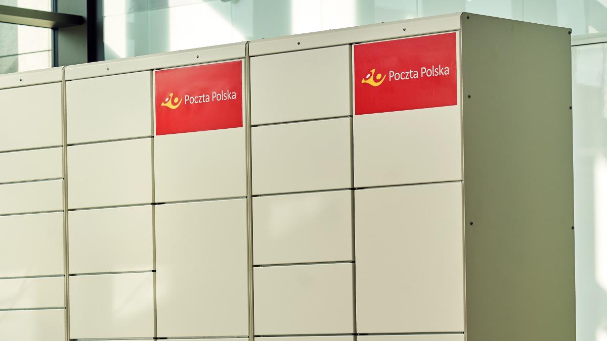 Polacy pokochali automaty paczkowe. Poczta Polska zaspała