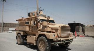 Patrolowały Afganistan, teraz będą chronić granicę z Białorusią. Polska armia kupuje pancerne samochody z USA