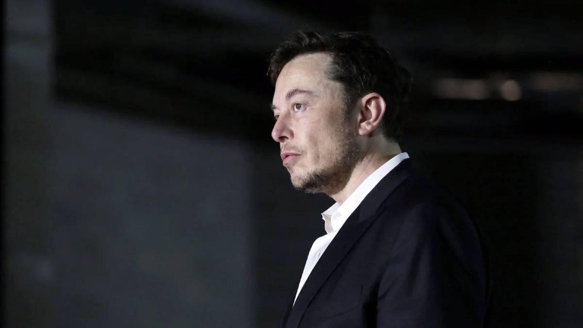 Elon Musk odpalił bombę. On tak naprawdę czy ściemnia, by odwrócić uwagę od tego, co dzieje się z Teslą?