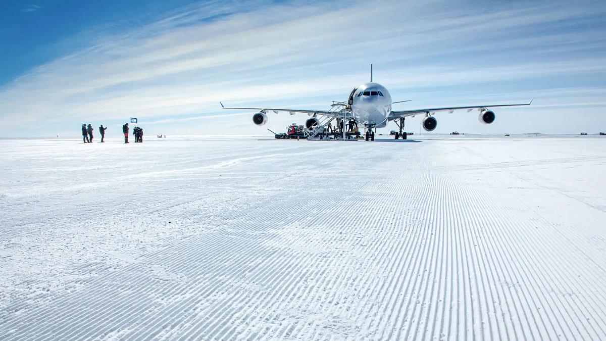 Linie lotnicze. Wylądowali airbusem A340 na Antarktydzie i będzie więcej takich lotów