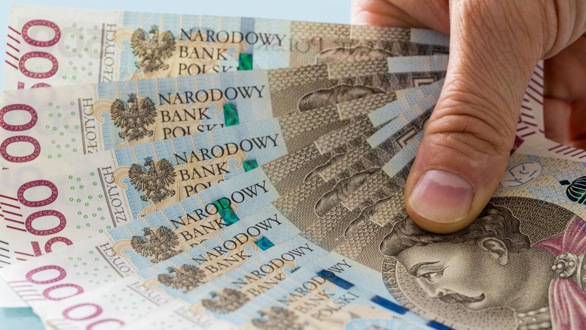 Pensje Polaków rozczarowały. Drożyzna wygrywa ze wzrostem wynagrodzeń